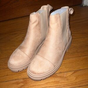 7.5 Tan Trendy Combat Moto Boots